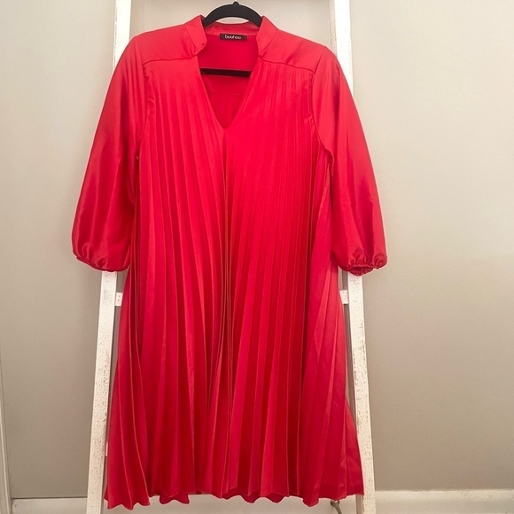 Boohoo Dresses & Skirts - v neck pleaded satin midi dress​​​​​​​